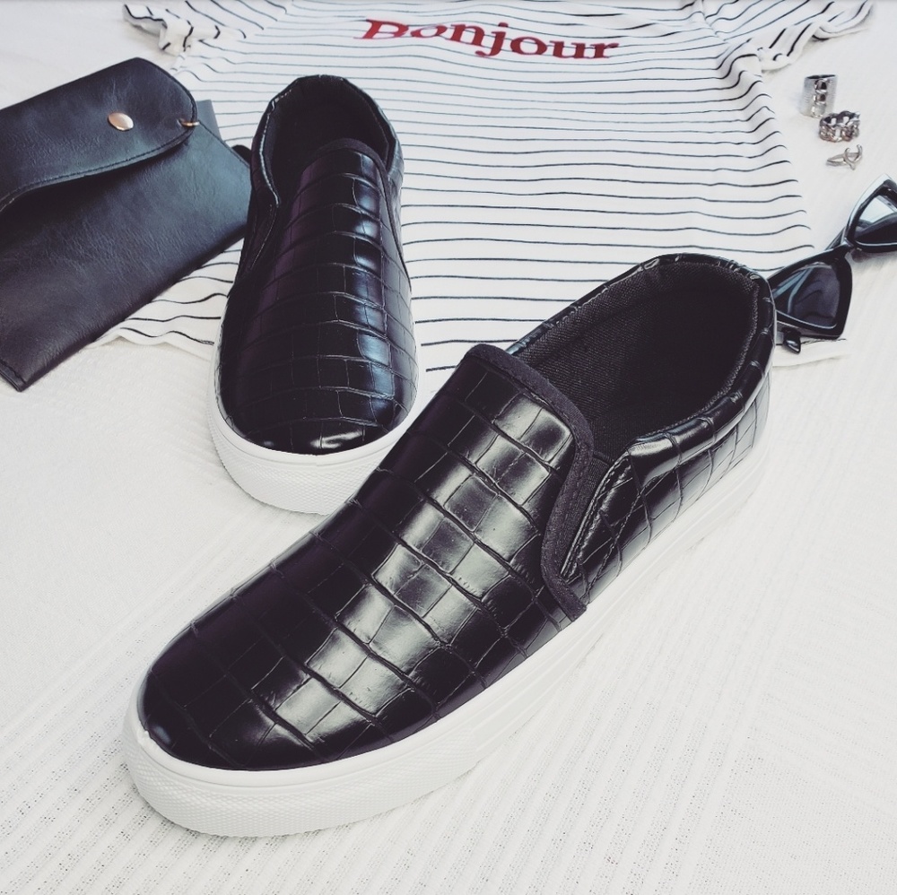 🚨//The Kai// black crocodile sneaker - Picture 5 of 5